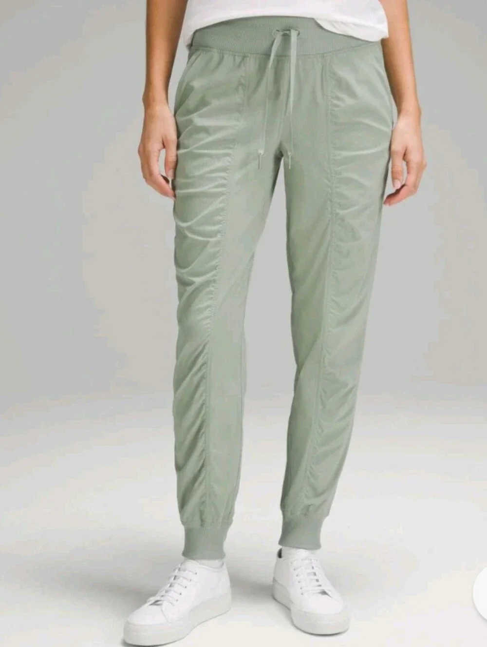 LULULEMON Dance Studio Mid-Rise Jogger Light Green Women's Size 10 - Picture 1 of 11
